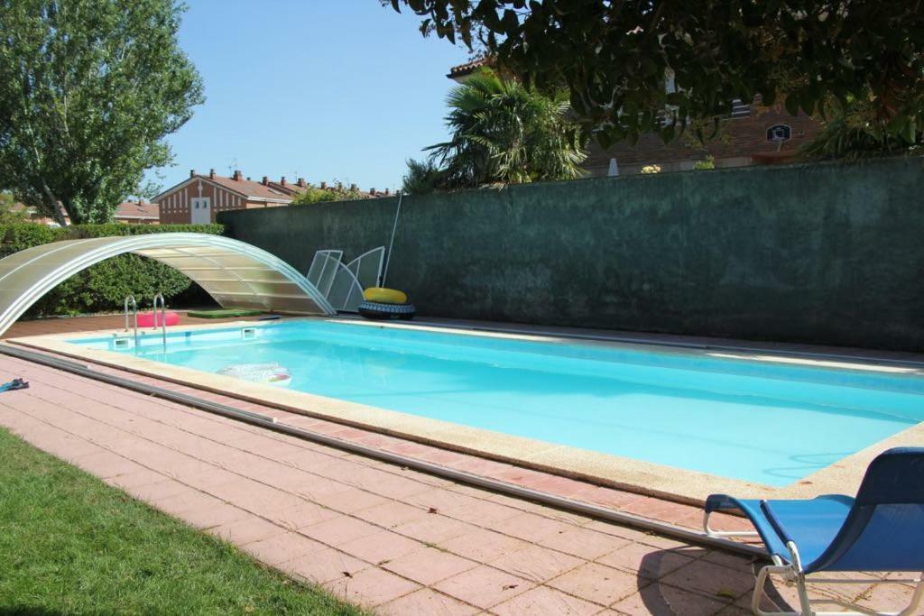 Preciosa Casa Independiente Con Piscina Cubierta Y Gran Jardin Privados Haro Eksteriør billede