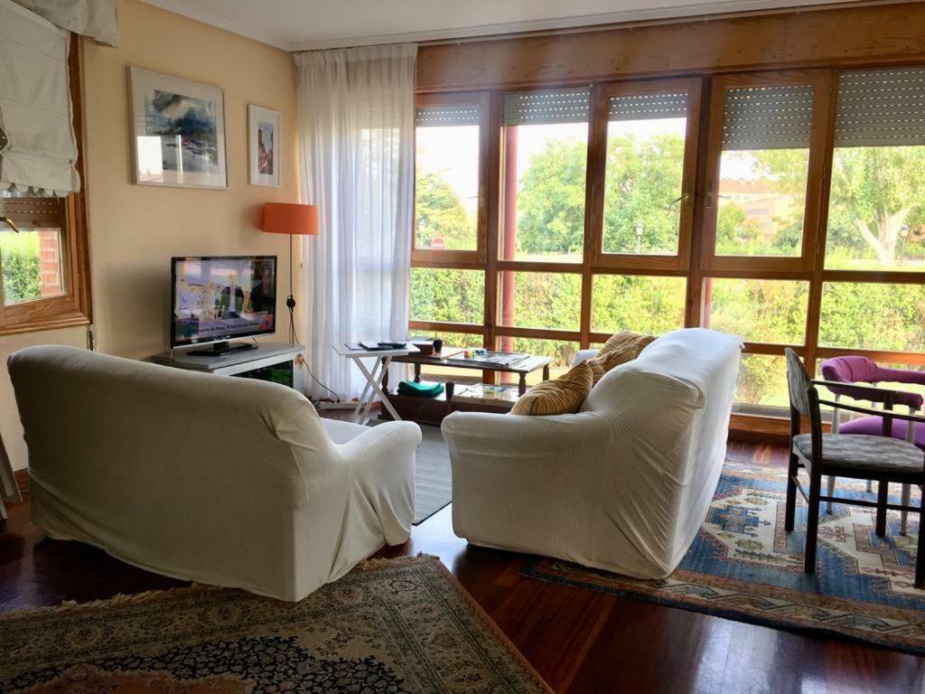 Preciosa Casa Independiente Con Piscina Cubierta Y Gran Jardin Privados Haro Eksteriør billede